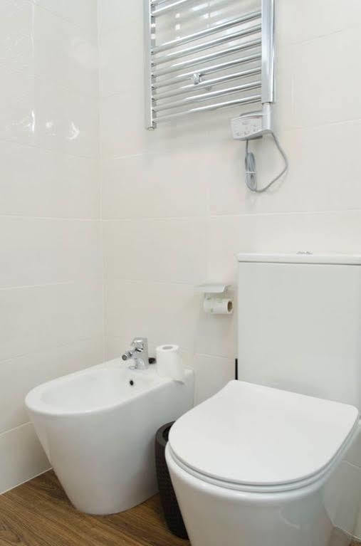 Apartamentos Centro Colon Madrid Dış mekan fotoğraf